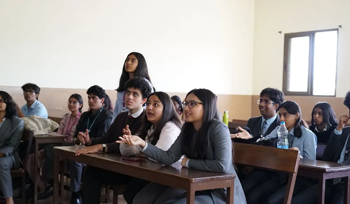 Debating Society – photo 2