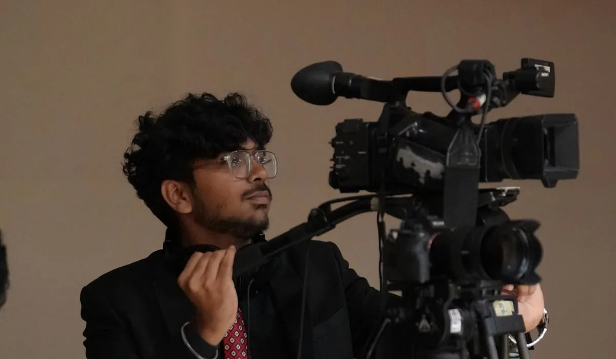 Media and Graphic Design Team – photo 3